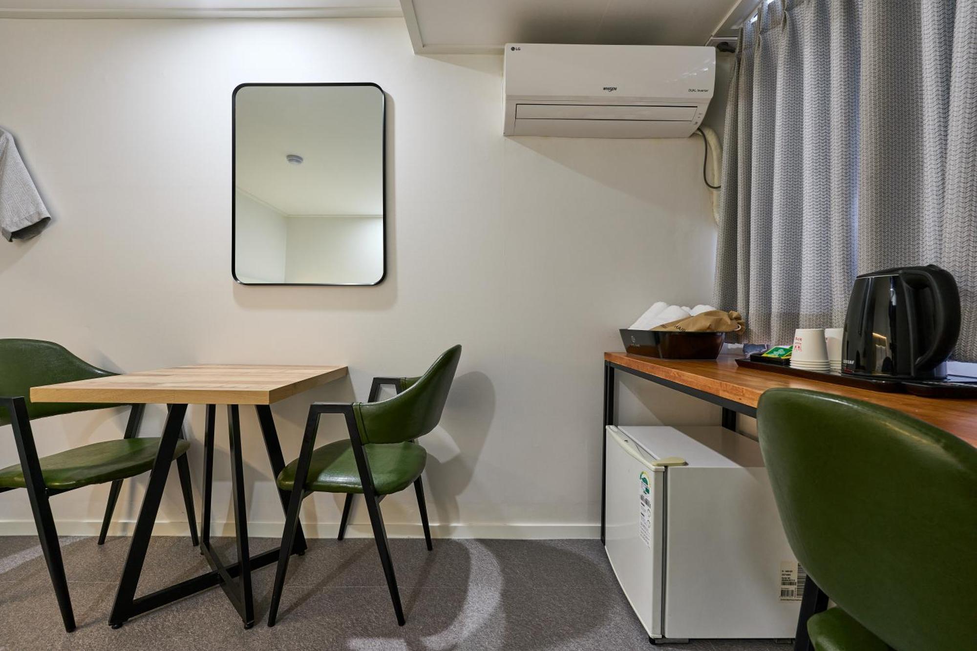 Hotel Chloe Сеул Екстериор снимка